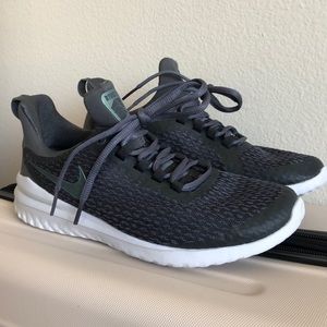 Nike Renew - never worn